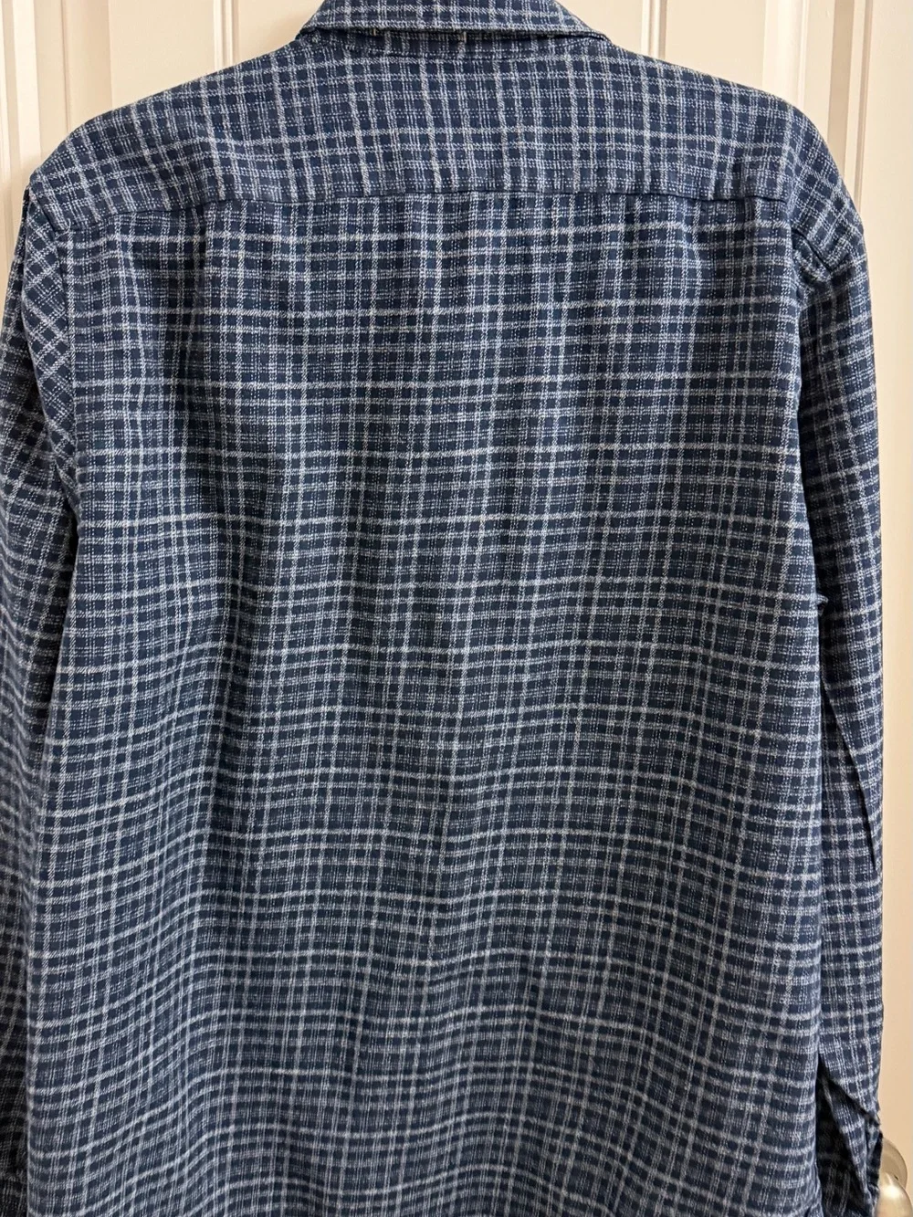 Banana Republic Men's Navy and Light Blue Plaid Button-Down Shirt